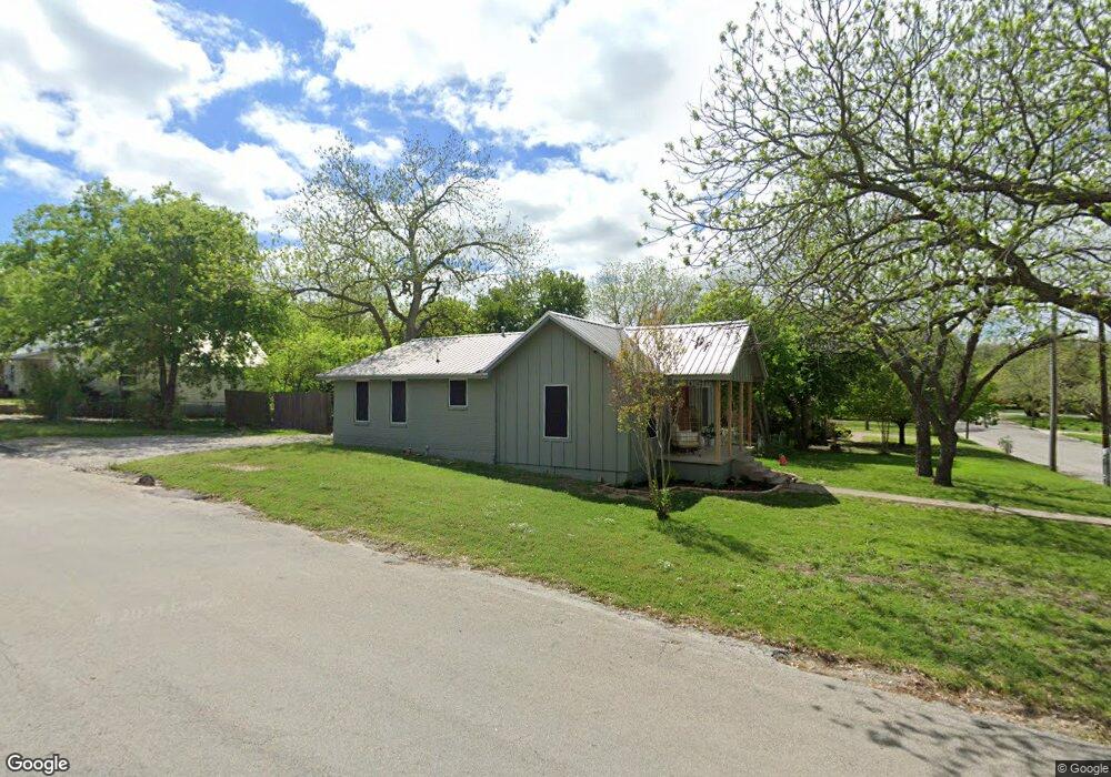 401 W Couts St, Weatherford, TX 76086 - photo 1