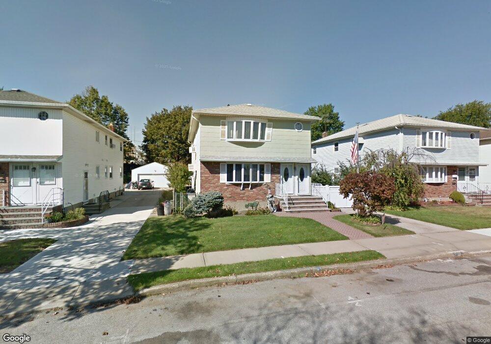 59 Farnum Blvd, Franklin Square, NY 11010 - photo 1