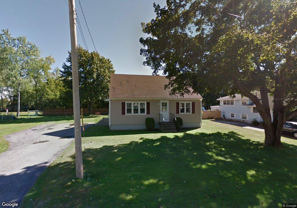 9 Railroad Ave, Rochester, NH 03839 - photo 1