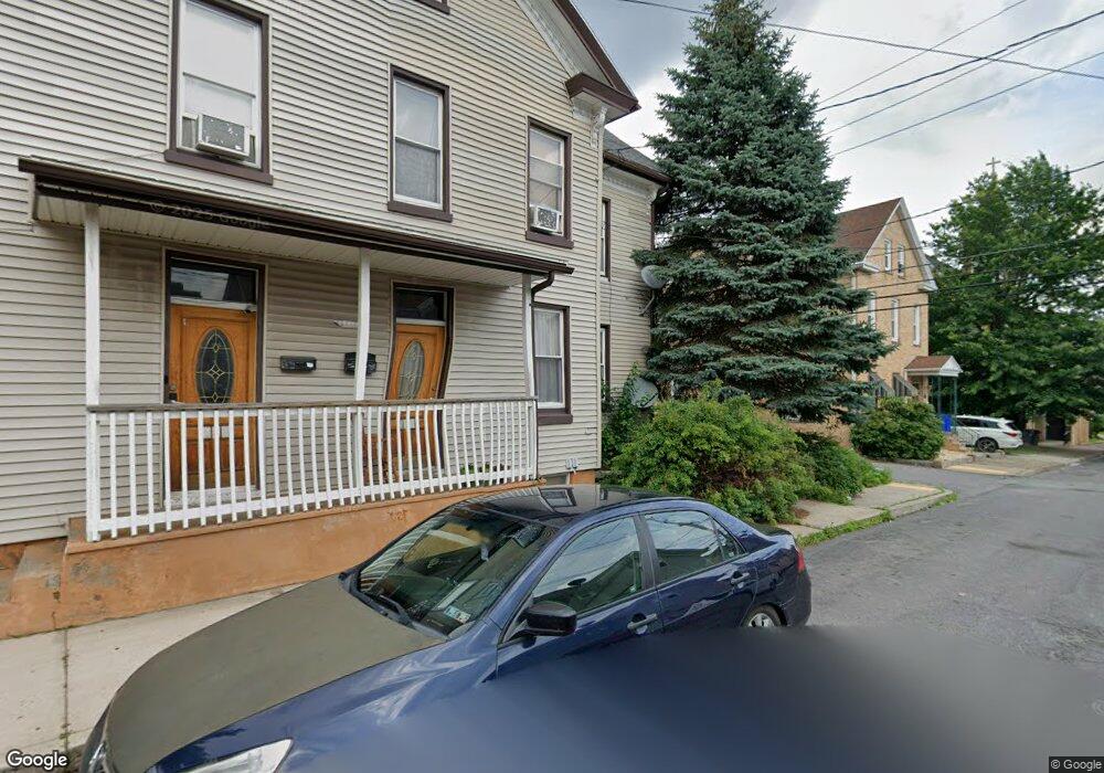 131 W Oak St, Hazleton, PA 18201 - photo 1