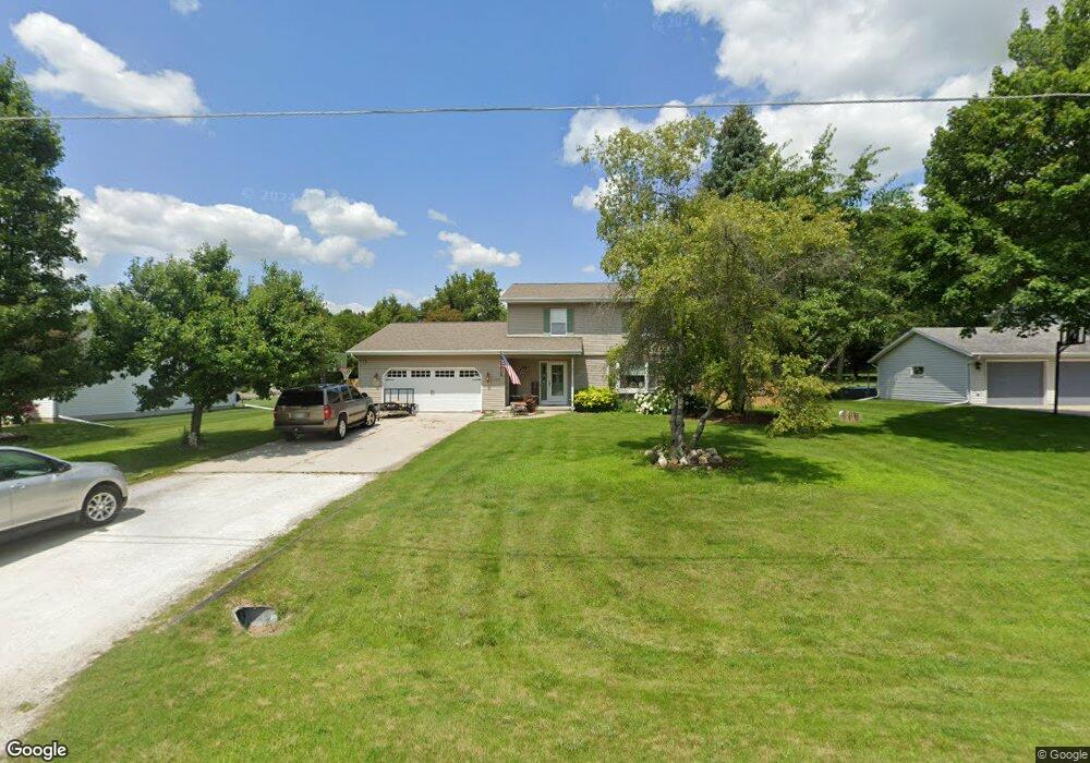 4508 Harvest Cir, Manitowoc, WI 54220 - photo 1