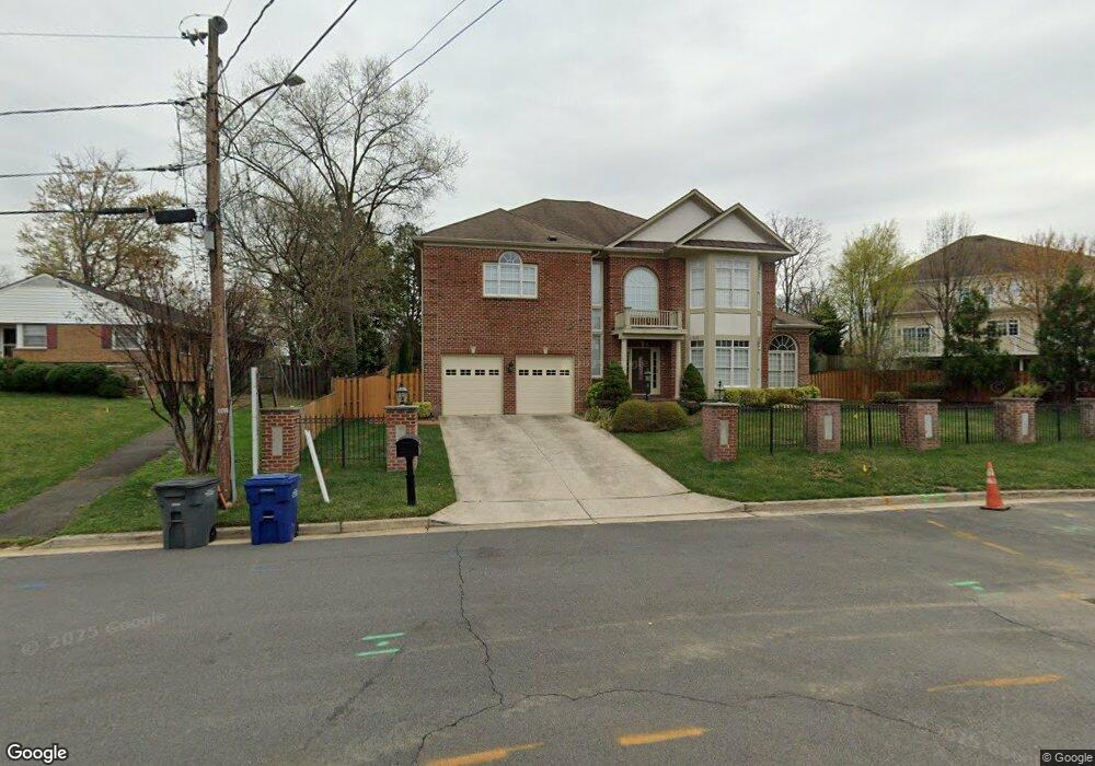 3331 Pensa Dr, Falls Church, VA 22041 - photo 1