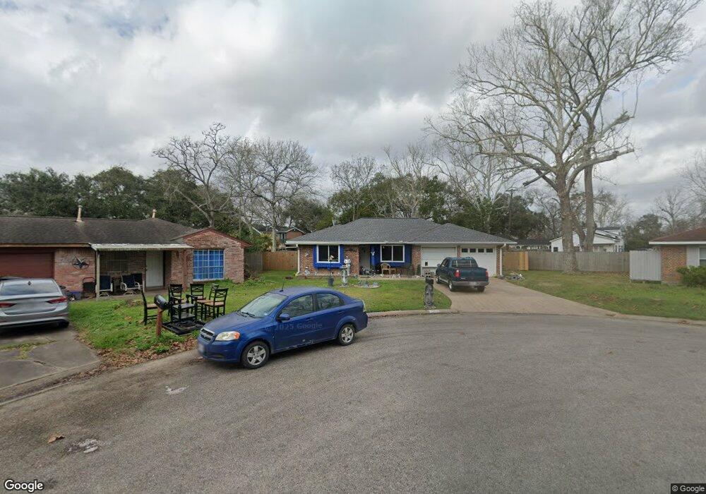 1200 Cypress St, Alvin, TX 77511 - photo 1