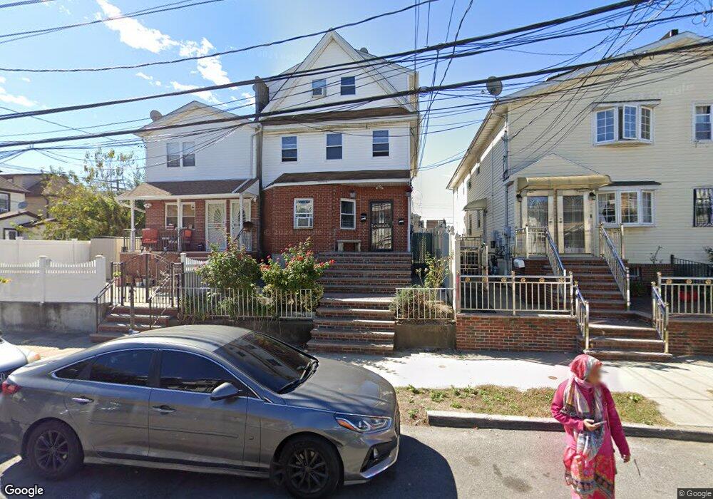 10748 165th St, Jamaica, NY 11433 - photo 1