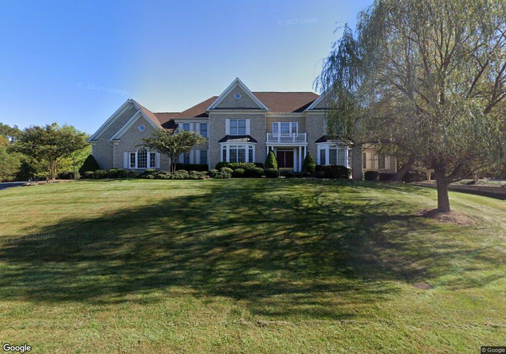 5143 Pleasant Forest Dr, Centreville, VA 20120 - photo 1