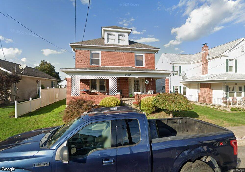 210 W Chestnut St, Selinsgrove, PA 17870 - photo 1