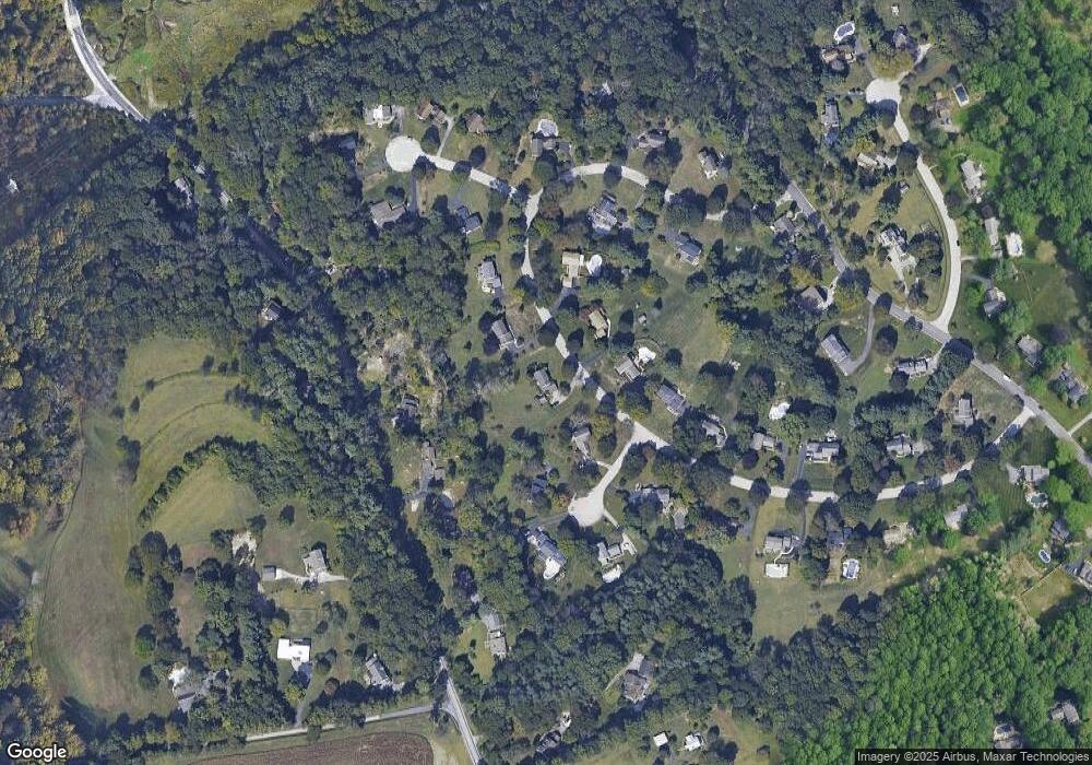 916 Pineview Dr, West Chester, PA 19380 - photo 1