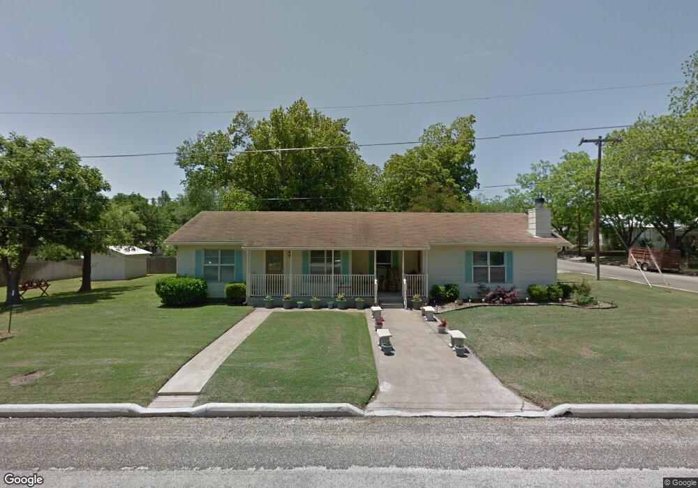 303 W Ufer St, Fredericksburg, TX 78624 - photo 1