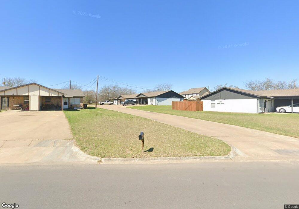 1302 Berry Dr unit C Berry Dr, Cleburne, TX 76033 - photo 1