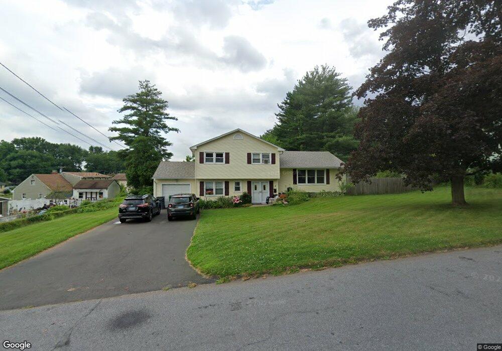 9 Cadwell Rd, Bloomfield, CT 06002 - photo 1
