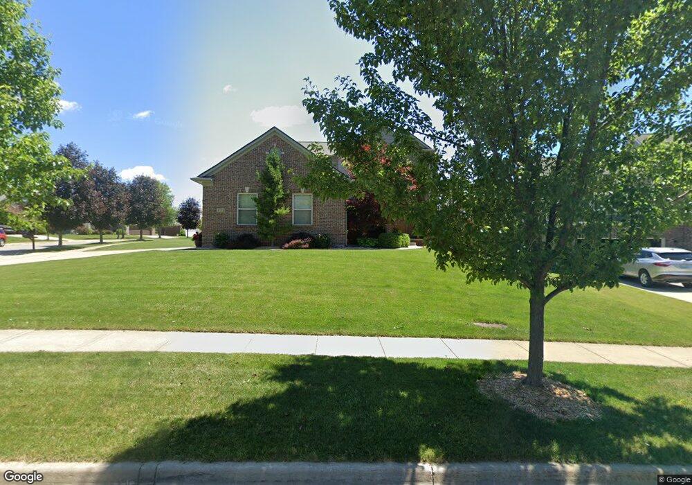 471 Fairways Ln, Chelsea, MI 48118 - photo 1