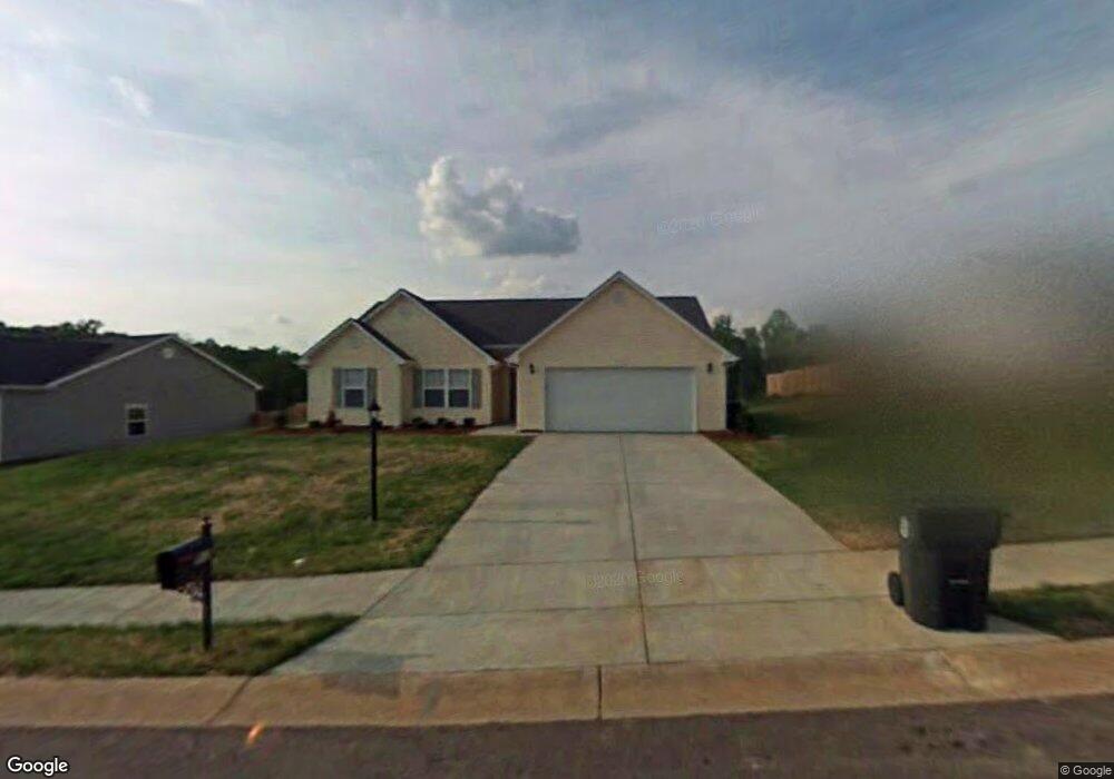 515 Pennyfields Ln, Clover, SC 29710 - photo 1