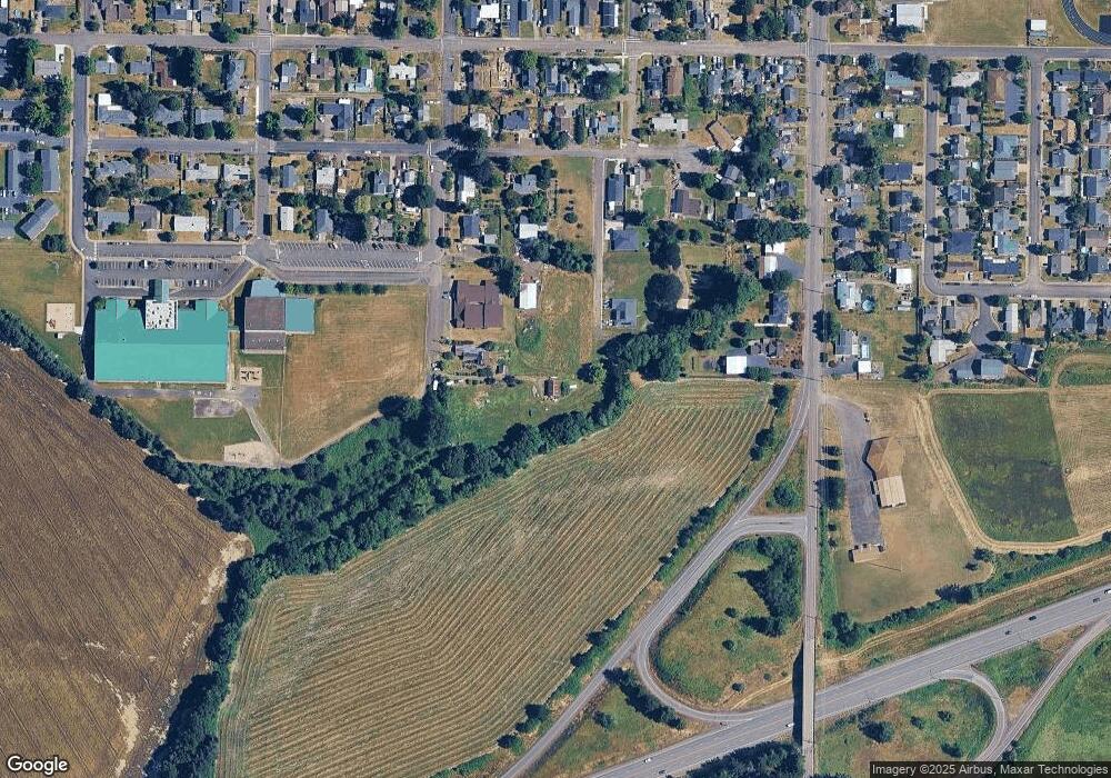 945 SW 2nd St, Sheridan, OR 97378 - photo 1