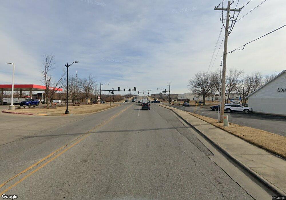 2215 SE 28th St, Bentonville, AR 72712 - photo 1