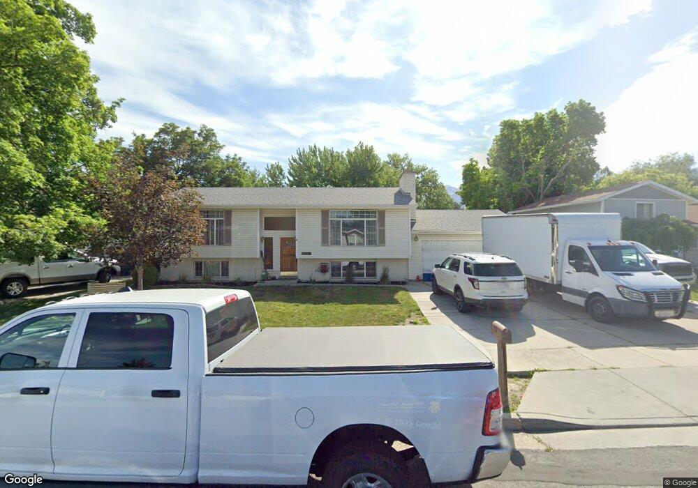 8743 Chariot Dr, Sandy, UT 84094 - photo 1