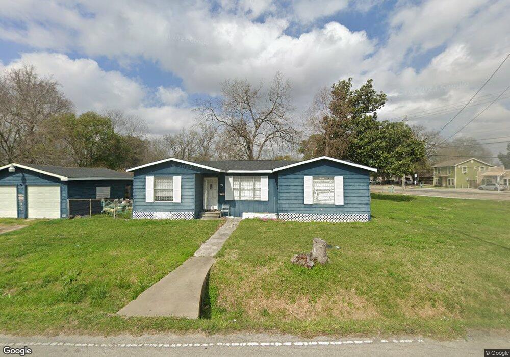 97 Fichter St, Houston, TX 77022 - photo 1