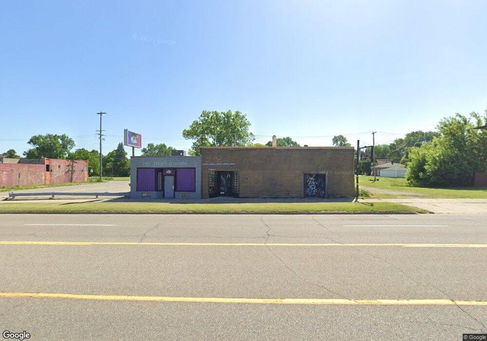 4511 S Saginaw St, Flint, MI 48507 - photo 1