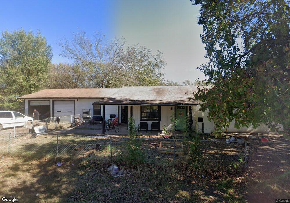 1419 N Kern Ave, Okmulgee, OK 74447 - photo 1