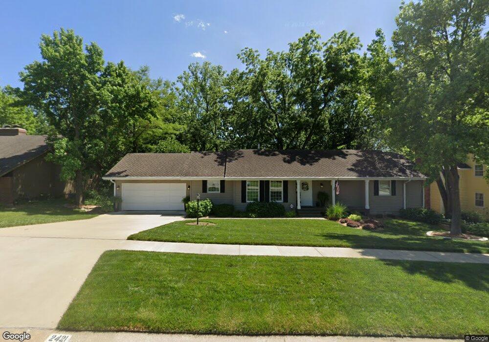 2421 SW 35th Terrace, Topeka, KS 66611 - photo 1