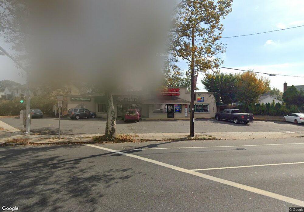 197 Franklin Ave, Franklin Square, NY 11010 - photo 1