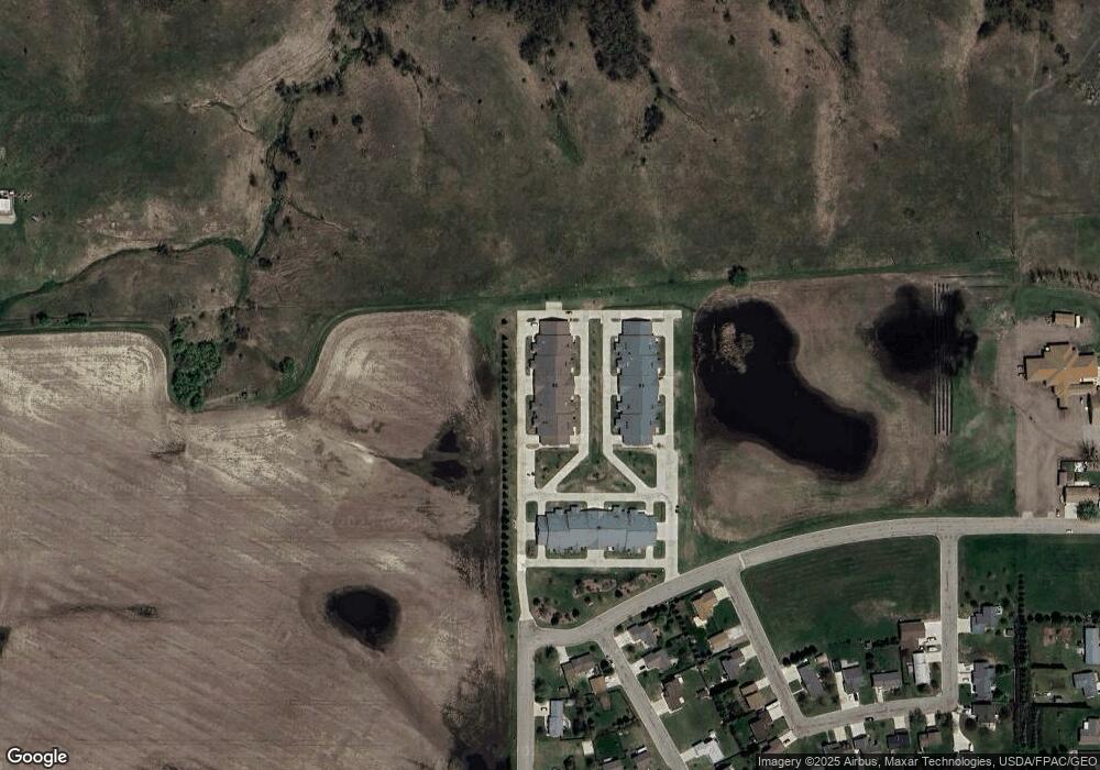 1208 7th St SW unit 204, Jamestown, ND 58401 - photo 1