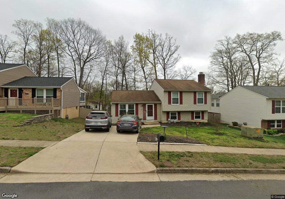 7657 Fallswood Way, Lorton, VA 22079 - photo 1