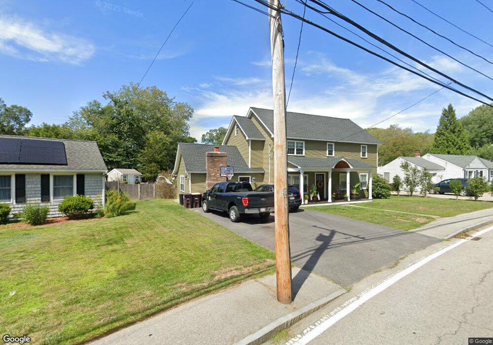 211 Academy Ave, Weymouth, MA 02188 - photo 1