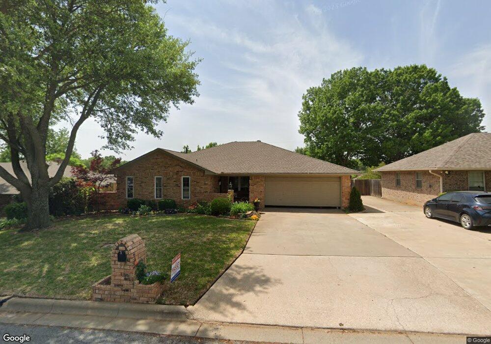 2805 Venture Cir, Denison, TX 75020 - photo 1