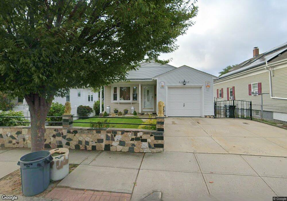 329 Columbus Ave, Pawtucket, RI 02861 - photo 1