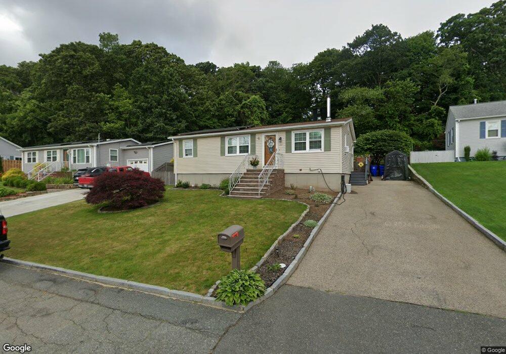 23 Bradley Ct, Fall River, MA 02720 - photo 1