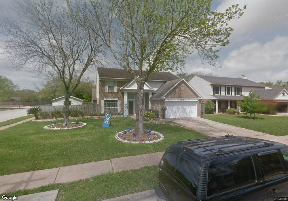3912 Spring Garden Dr, Pearland, TX 77584 - photo 1