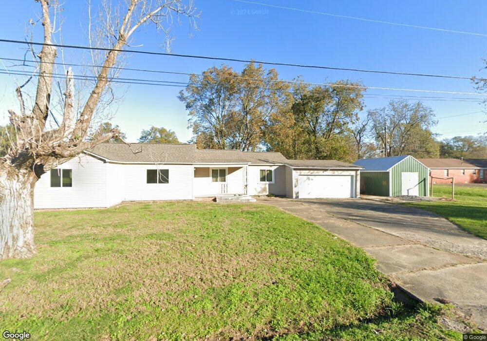 312 W 18th St, Stuttgart, AR 72160 - photo 1