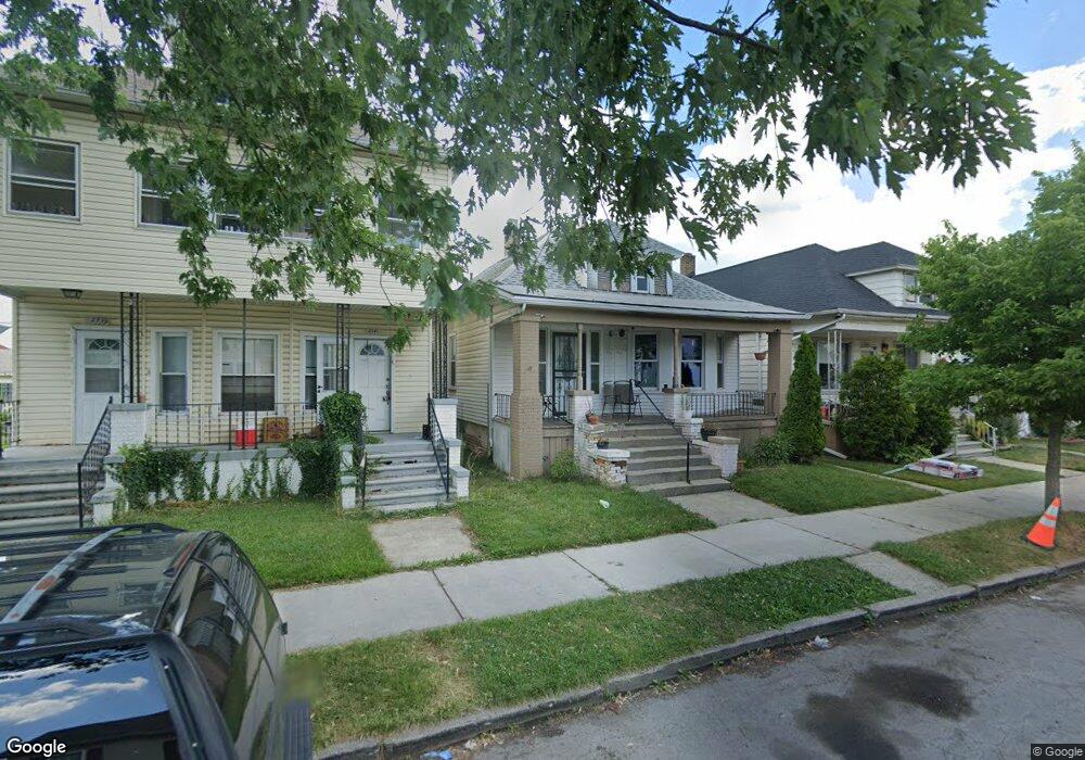 2347 Zinow St, HamtraMcK, MI 48212 - photo 1