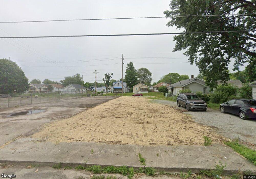 1133 E 26th St, Anderson, IN 46016 - photo 1