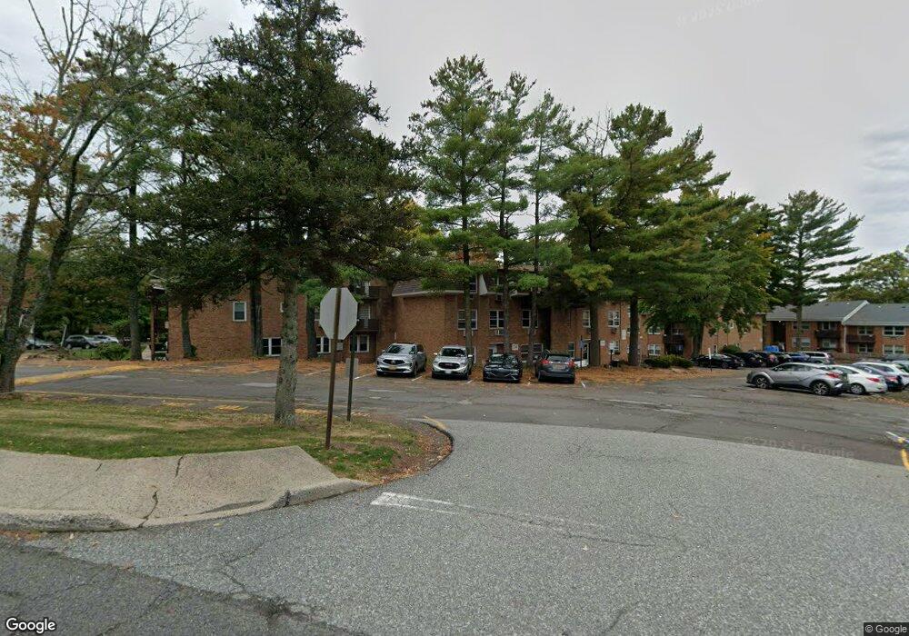 174 Kearsing Pkwy, Monsey, NY 10952 - photo 1