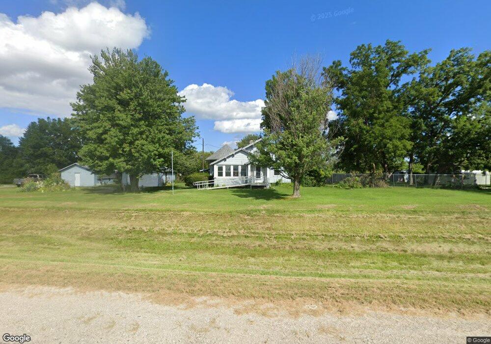 1621 N 4th Ave W, Newton, IA 50208 - photo 1