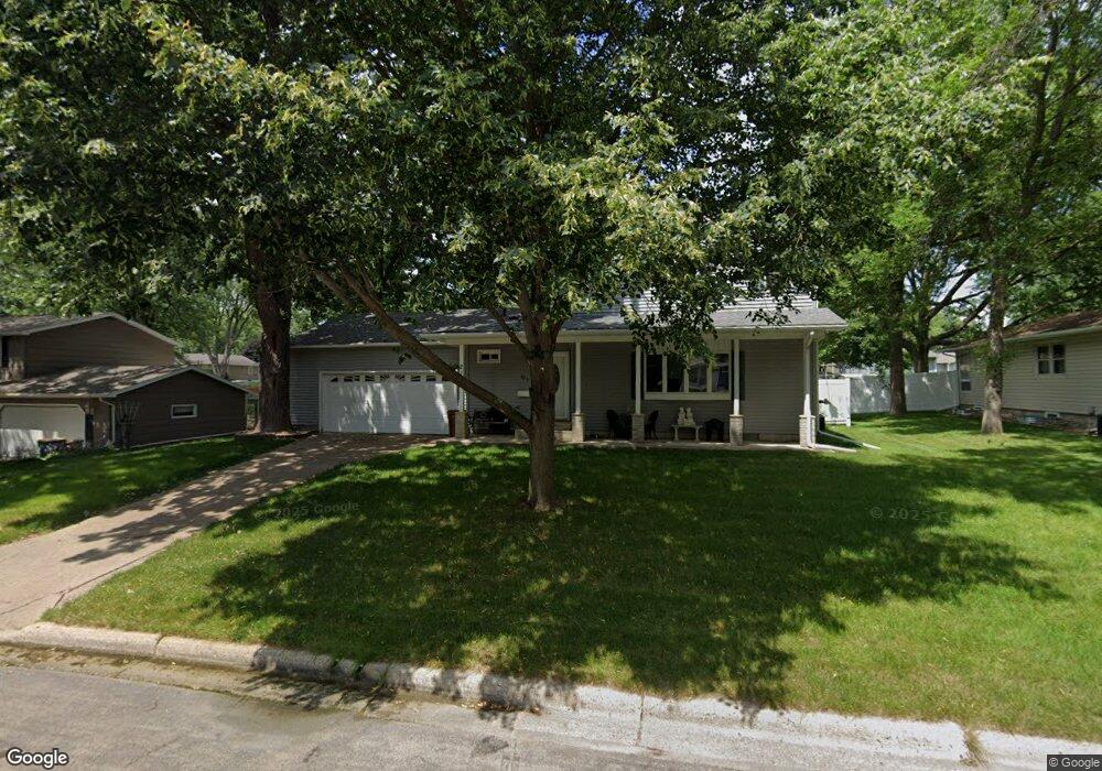 213 Burr Oak Dr, Albert Lea, MN 56007 - photo 1