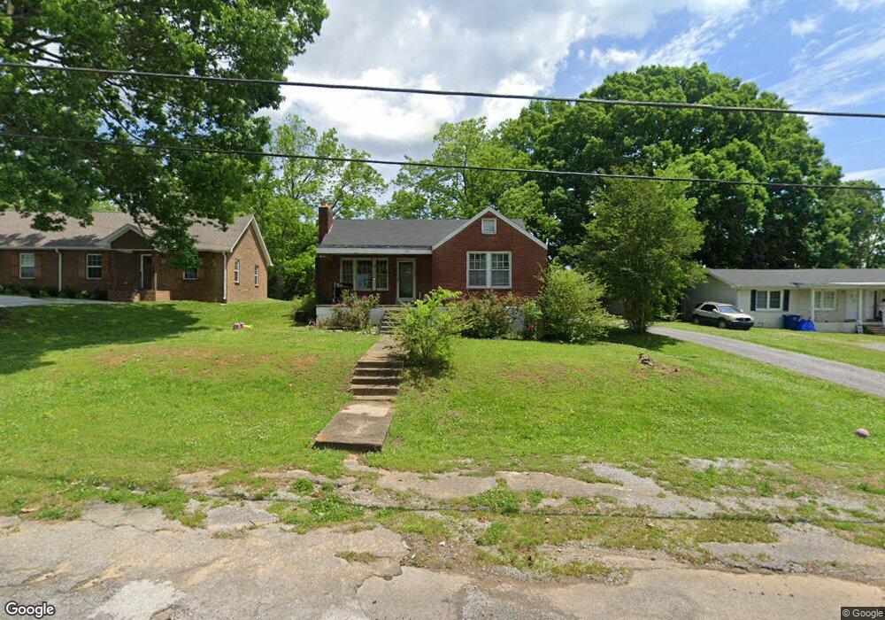 907 Woodland Ave, Shelbyville, TN 37160 - photo 1