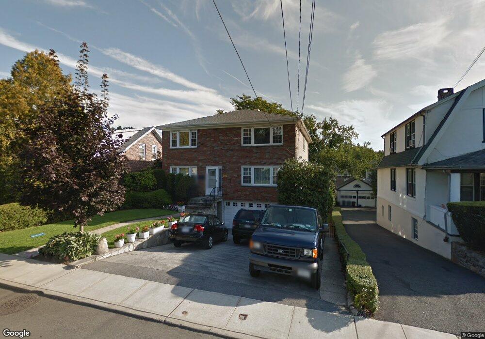 262 Mile Square Rd, Yonkers, NY 10701 - photo 1