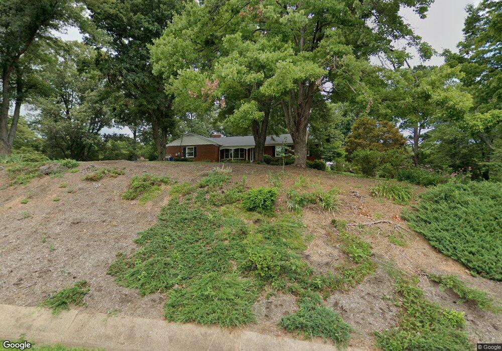 8100 Hillcrest Dr, Manassas, VA 20111 - photo 1