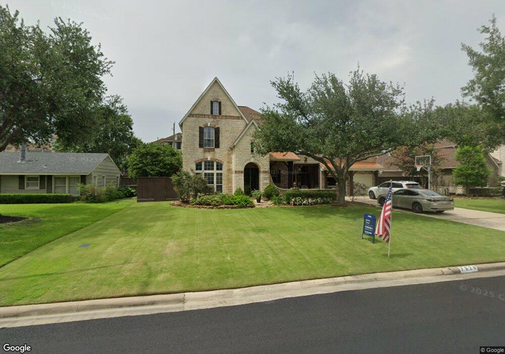 1210 E Hunters Creekway Dr, Houston, TX 77055 - photo 1