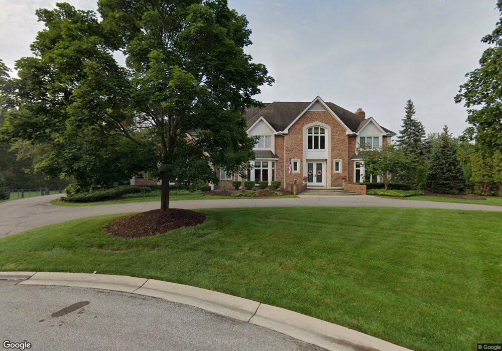 260 Charing Cross Ct, Bloomfield Hills, MI 48304 - photo 1