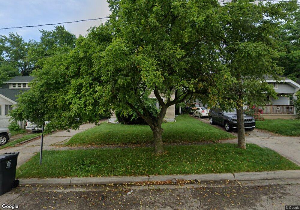 725 Cadillac St, Flint, MI 48504 - photo 1