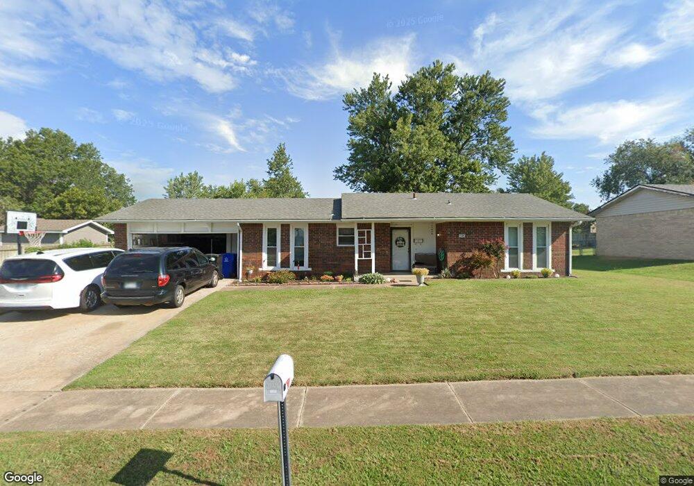 726 W Fort Worth St, Broken Arrow, OK 74012 - photo 1