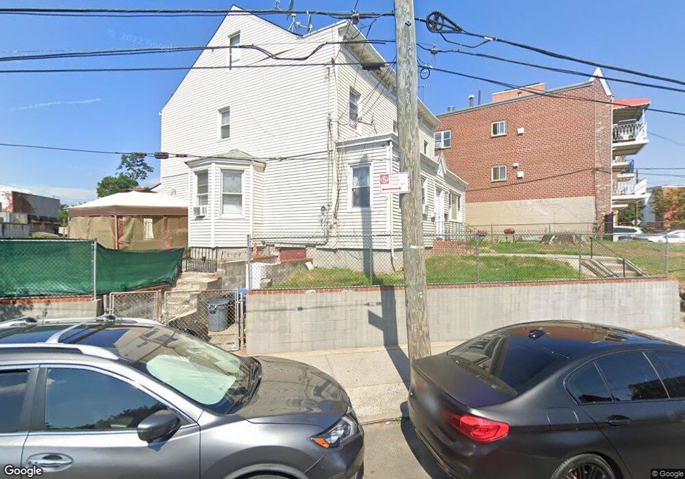 3168 47th St, Astoria, NY 11103 - photo 1