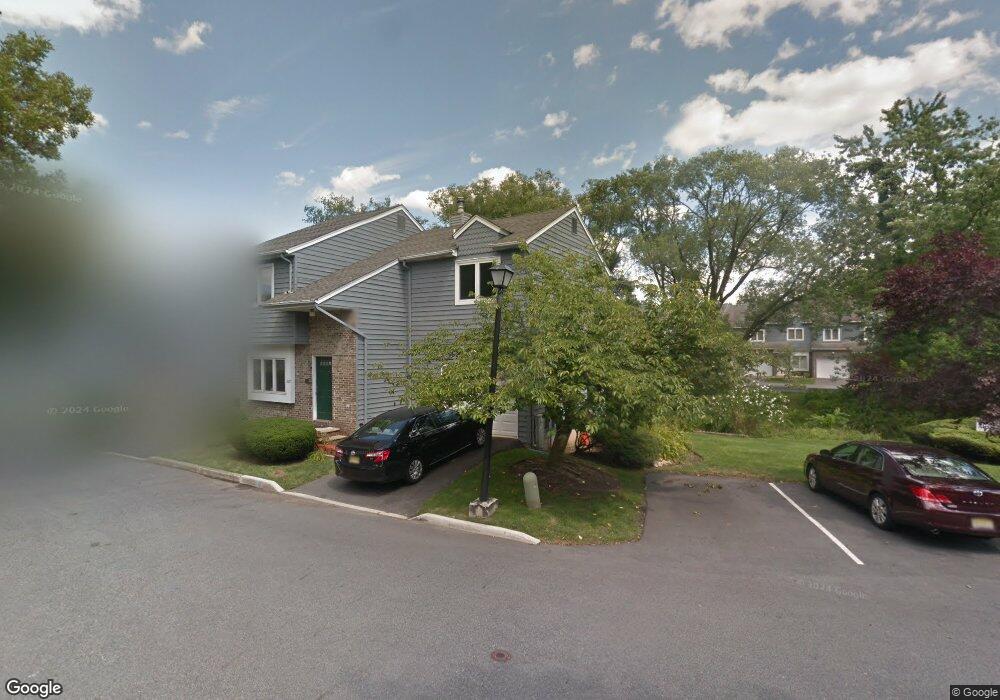 8-09 Creek Ct unit 1X, Fair Lawn, NJ 07410 - photo 1