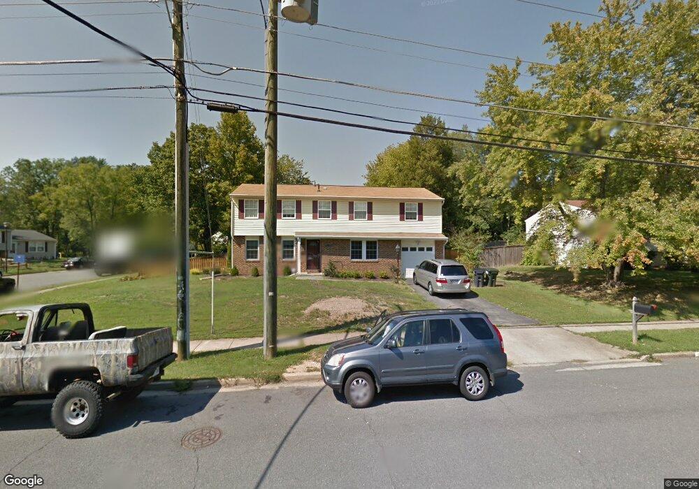 9210 Burke Rd, Burke, VA 22015 - photo 1