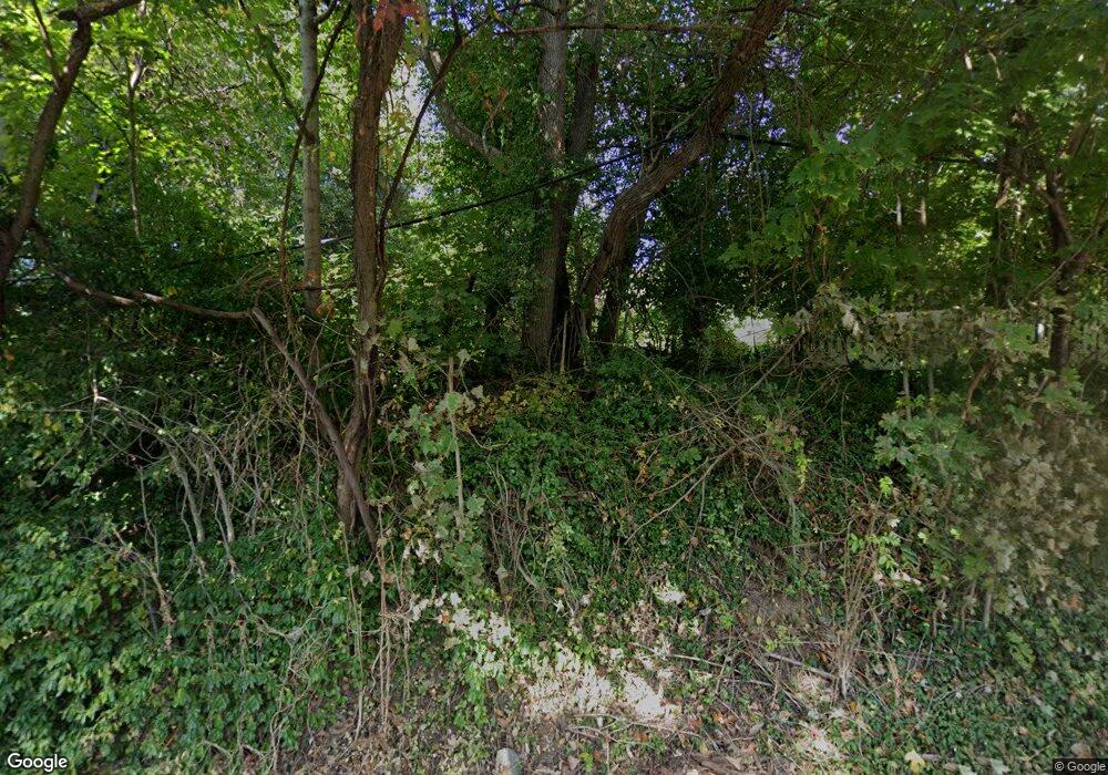 526 Section St, Newburgh, IN 47630 - photo 1