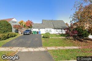 18 Plumtree Rd, Levittown, PA 19056
