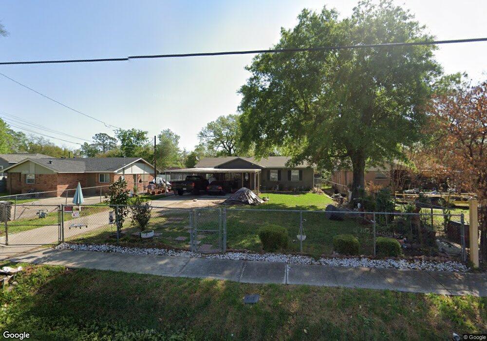 8404 Autumn Ln, Houston, TX 77016 - photo 1